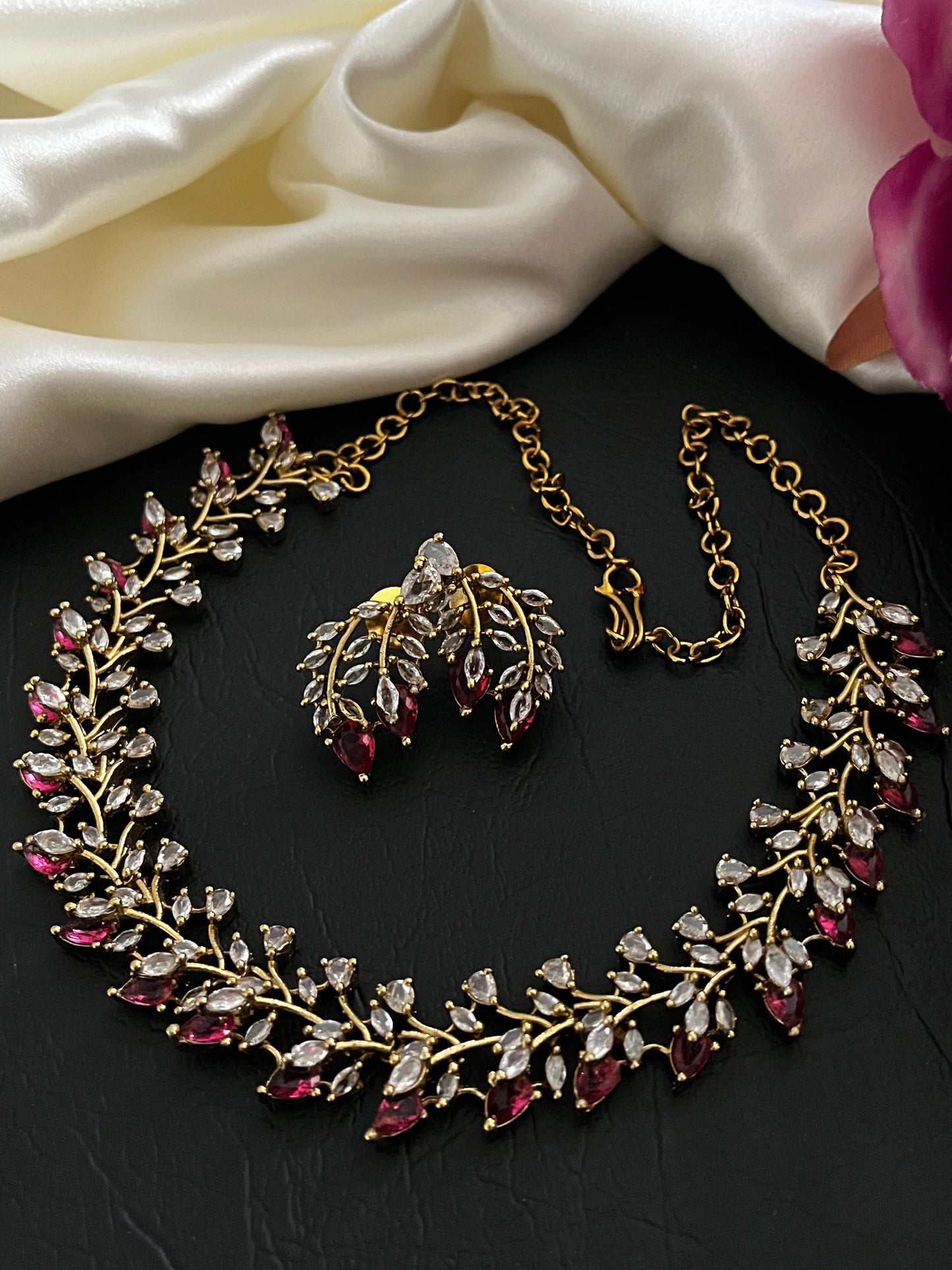 Kaia – CZ Leaf Necklace Set