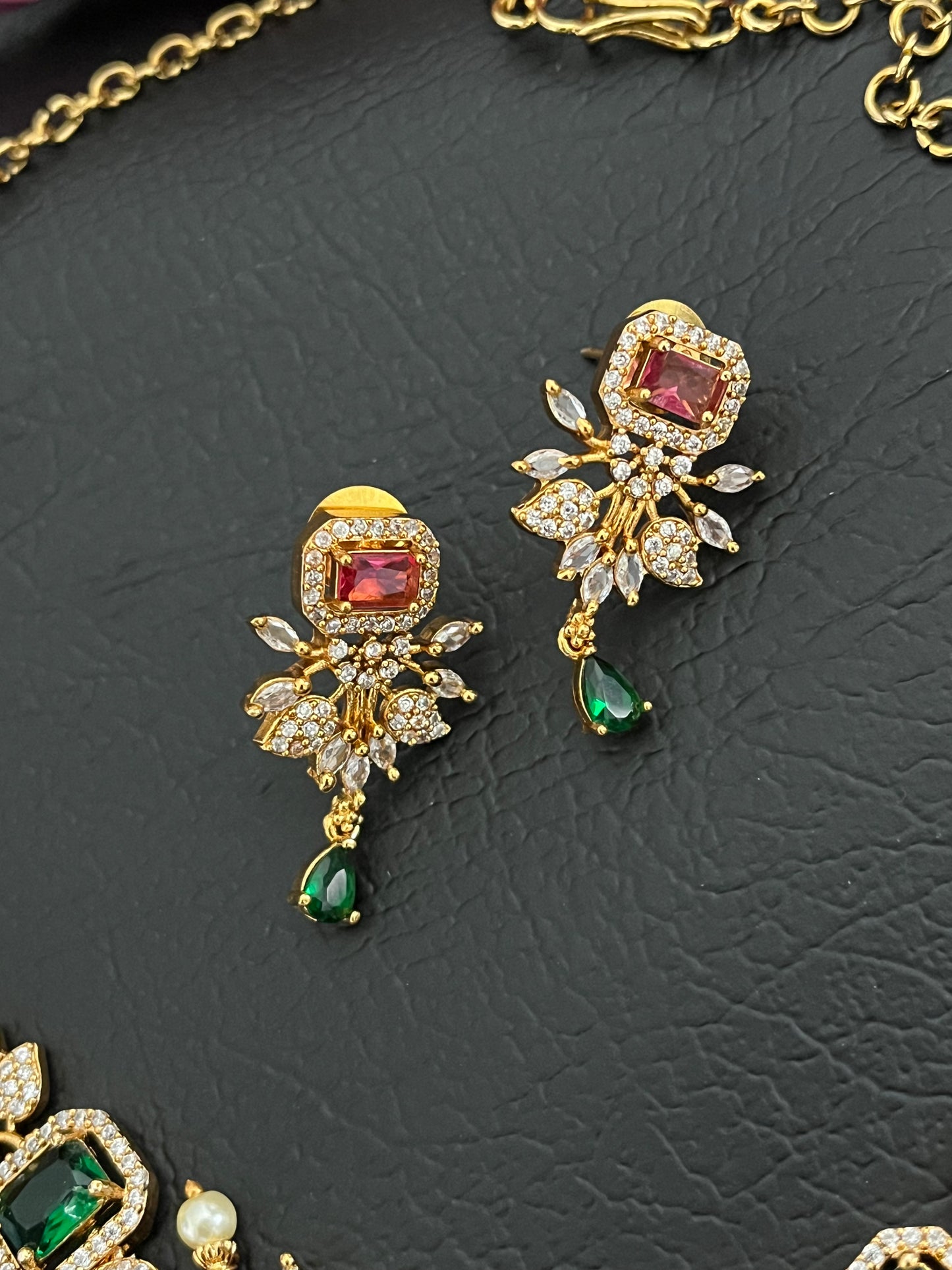 Ishara-Gemstone Statement Necklace Set