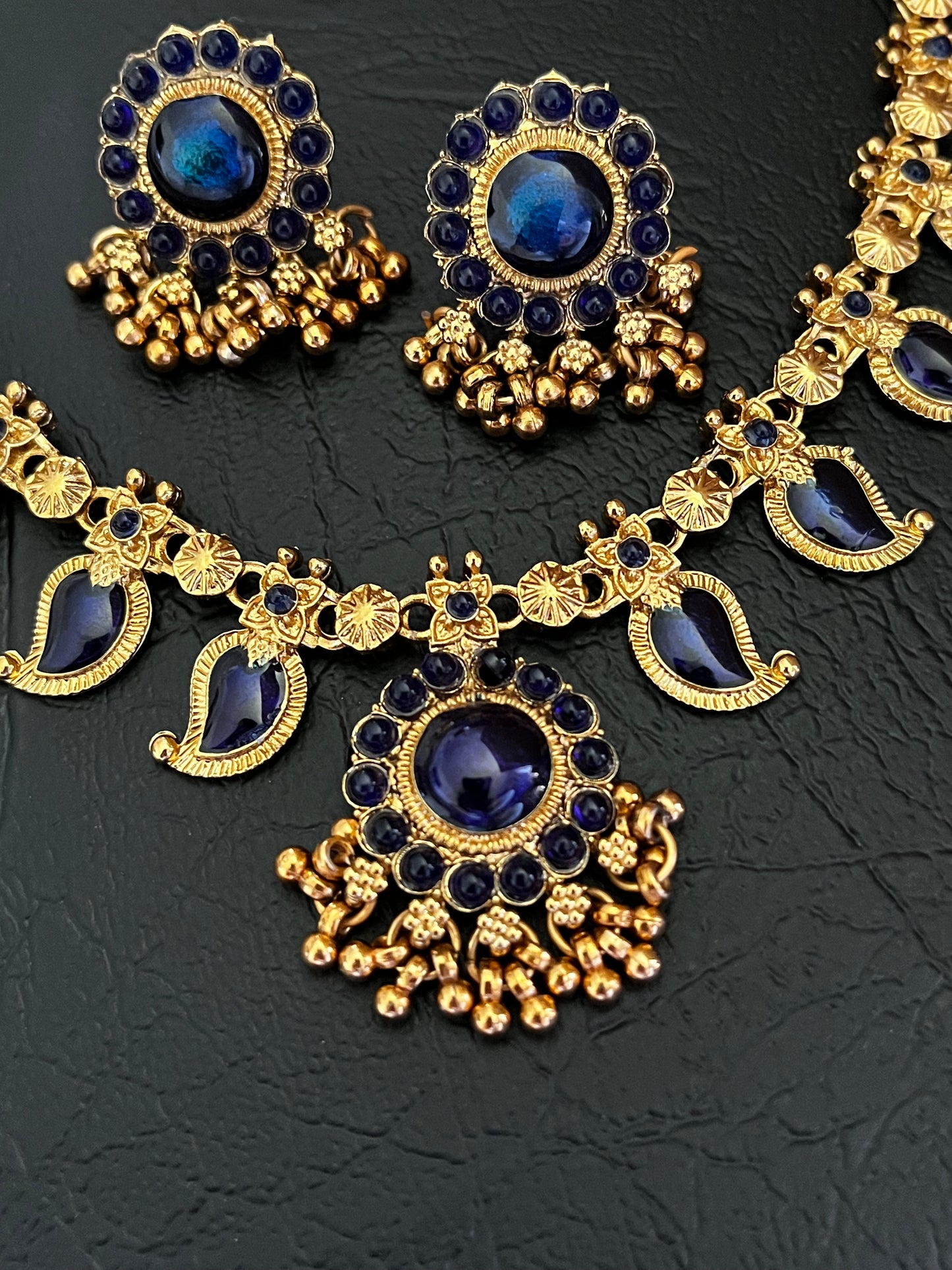 Neelamika - Palakka style Blue Heritage Necklace Set