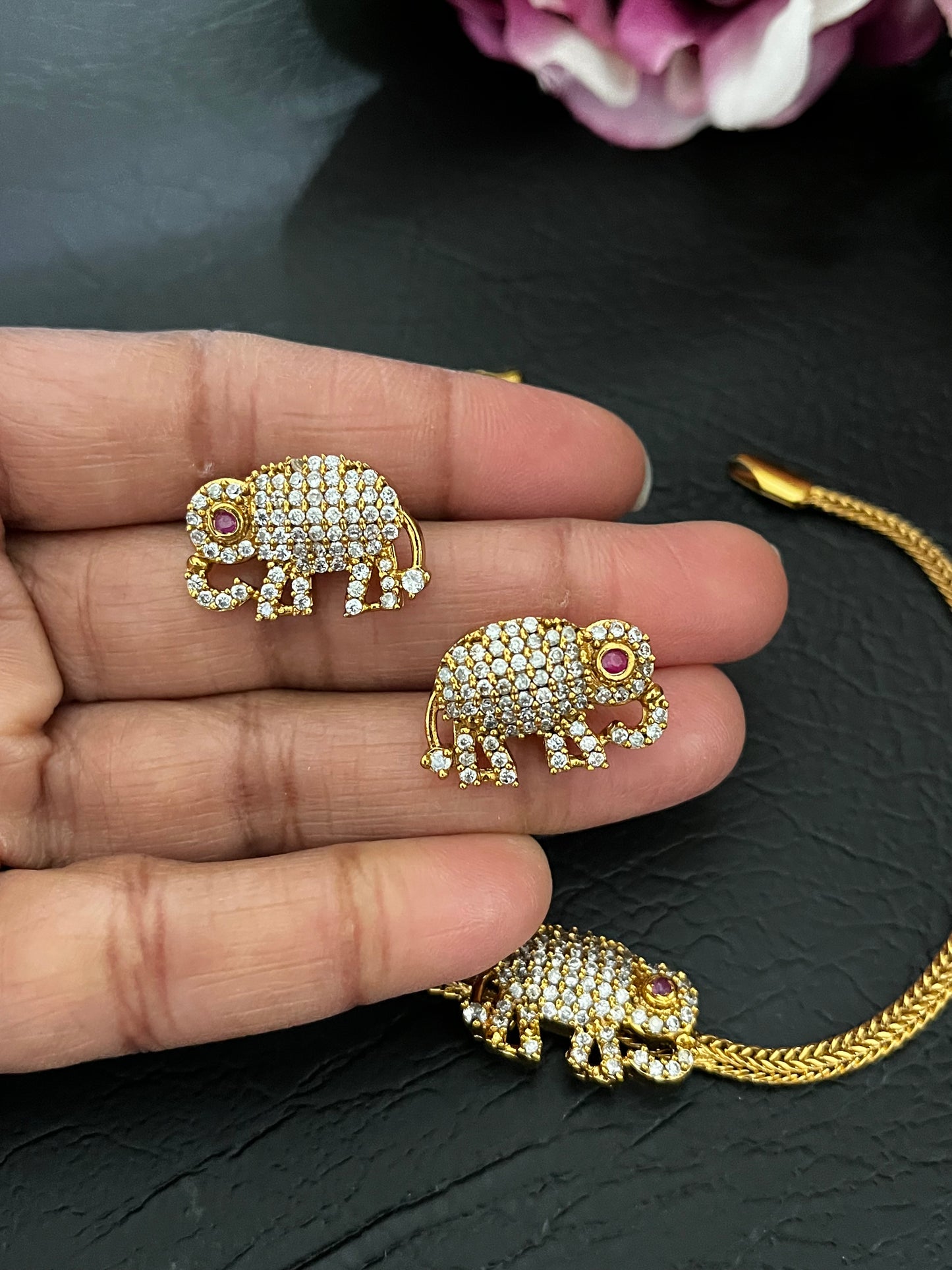 Aurelle – Elephant Motif Cubic Zirconia Choker Set
