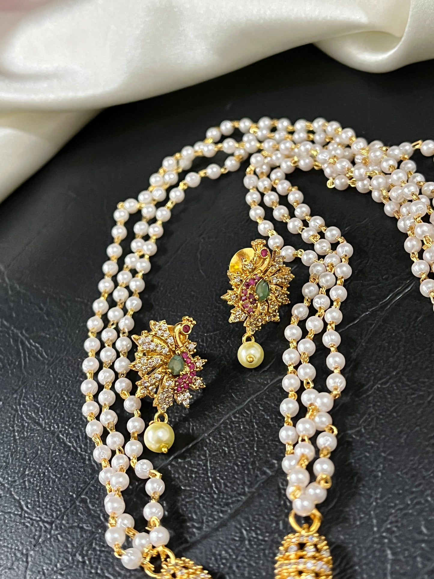 Avira - Pearl Peacock Pendant short Haaram