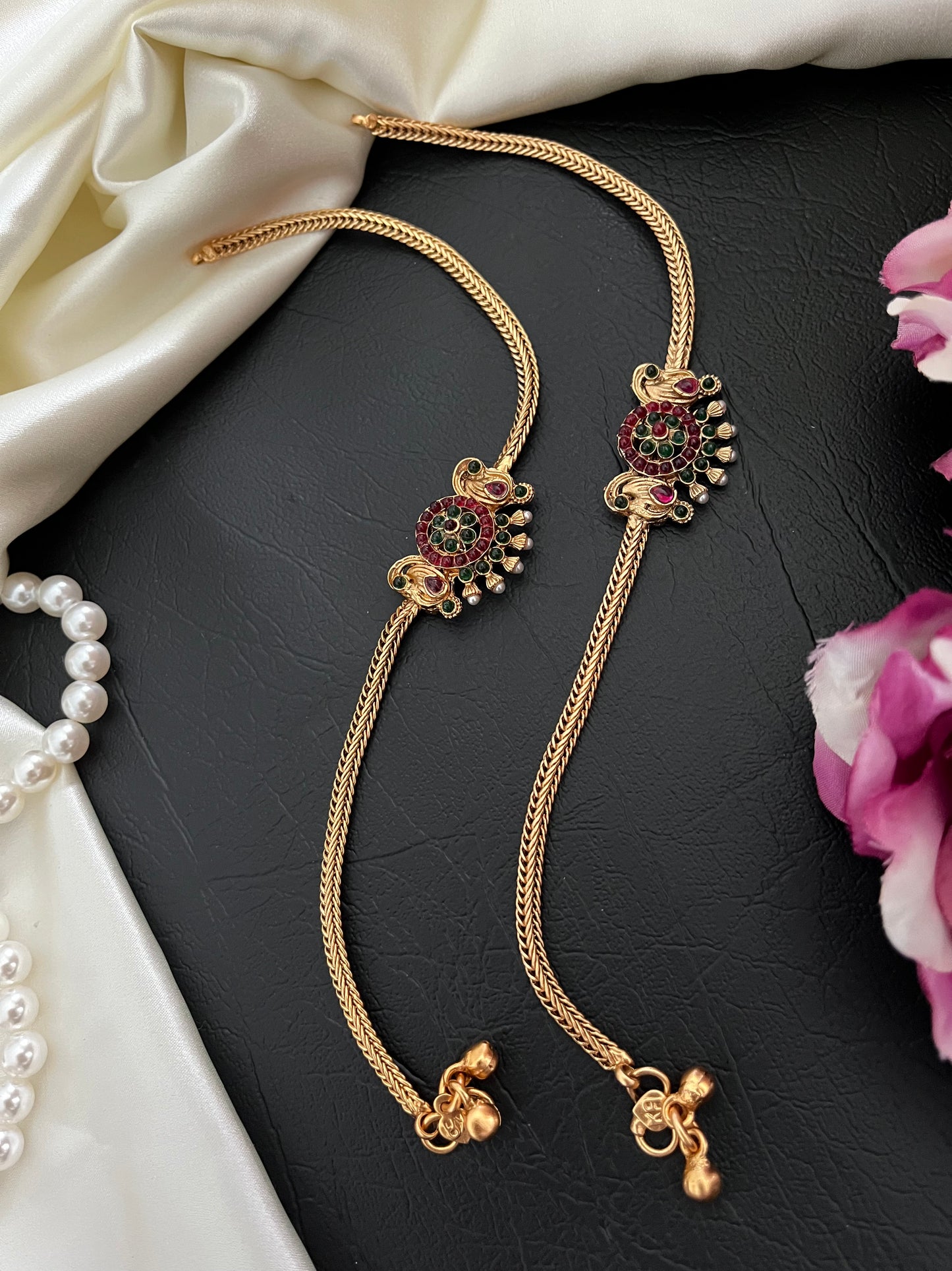 Aarini – Temple-Inspired Stone Anklet (Non-Idol)