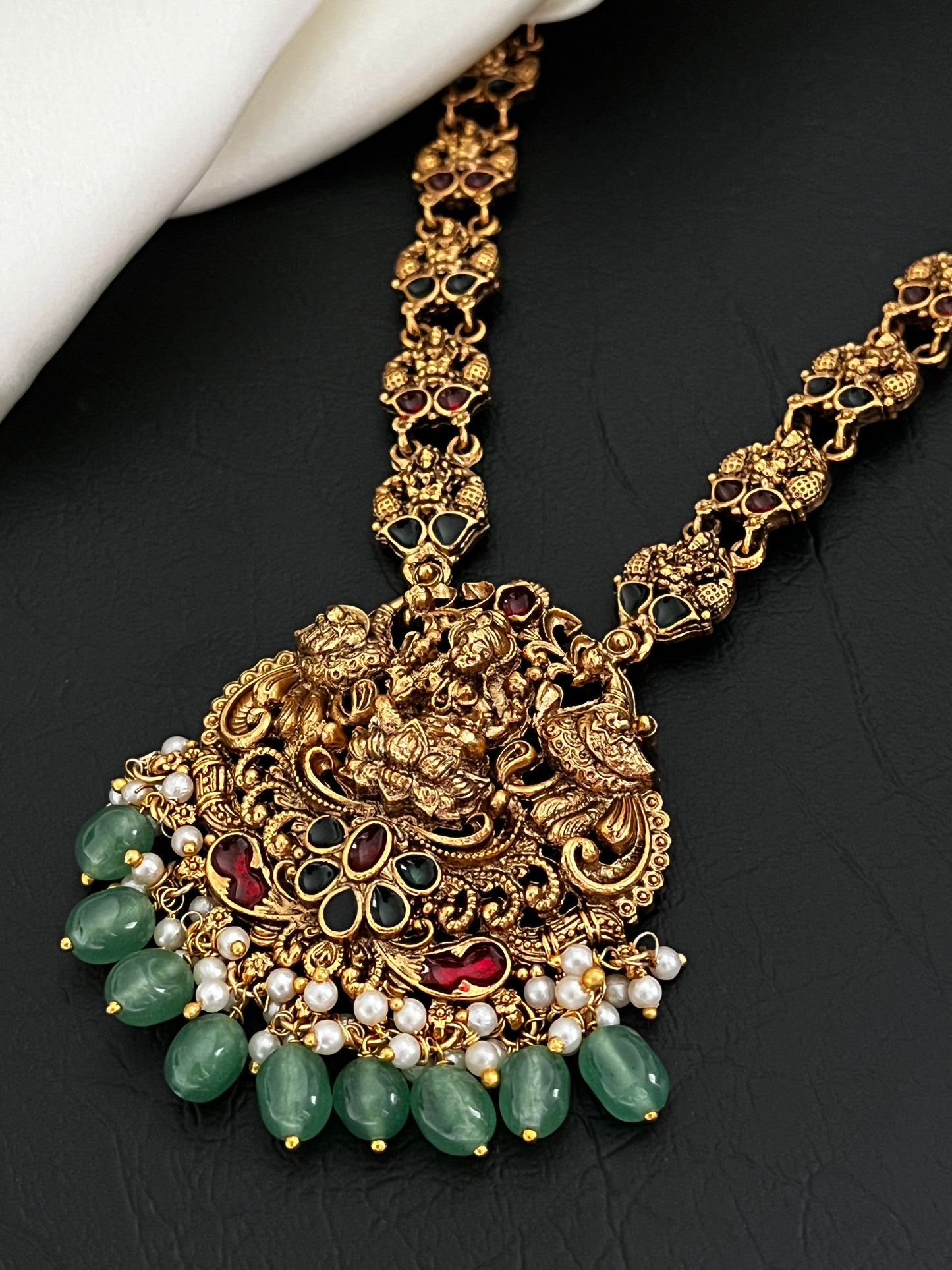 Sampoorna – Lakshmi Devi Temple-Inspired Gold-Tone Necklace Set