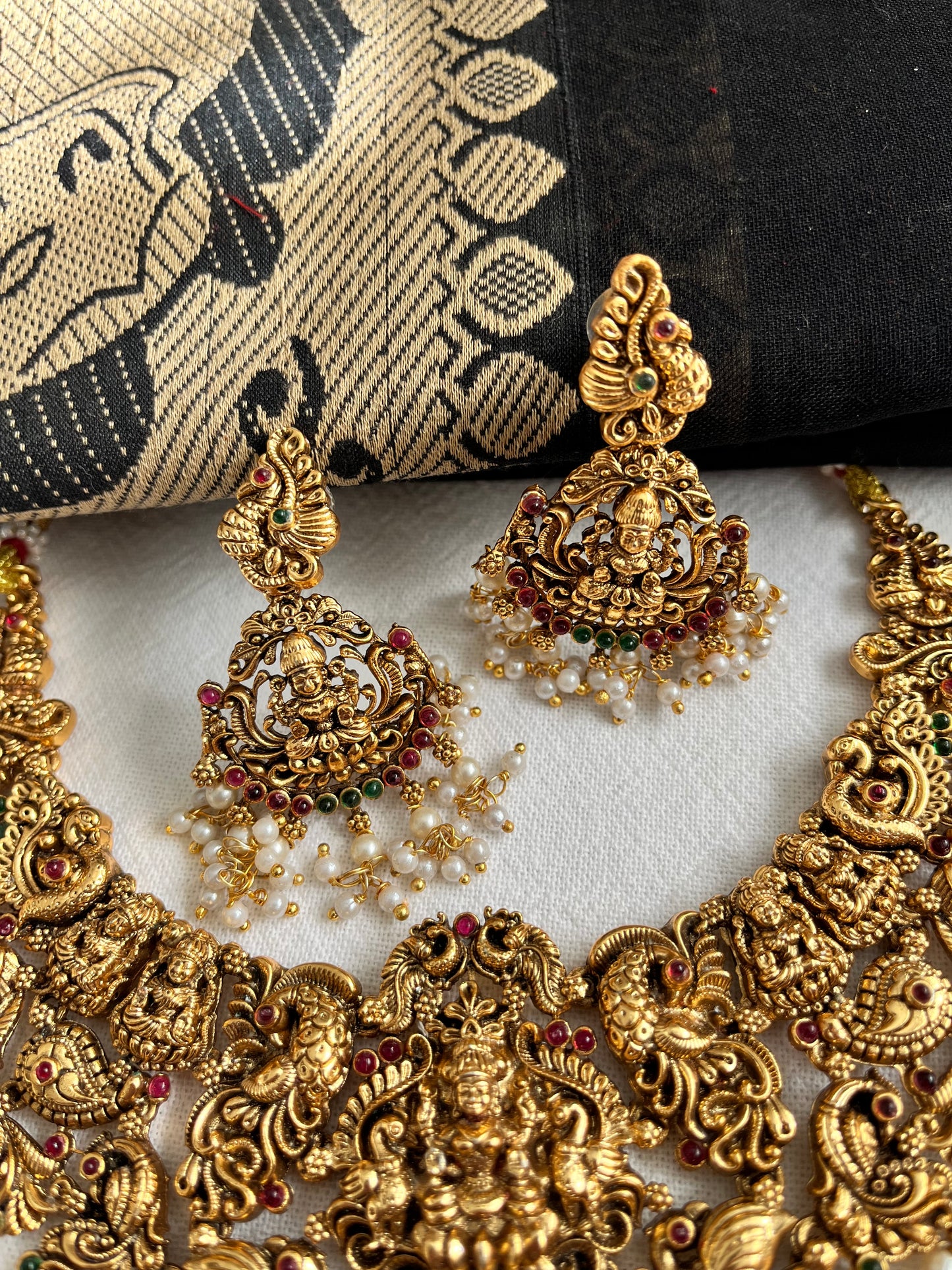 Amruthangi Antique Temple Necklace Set