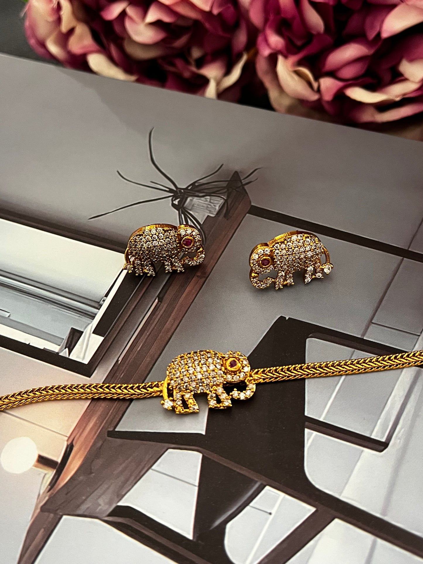 Aurelle – Elephant Motif Cubic Zirconia Choker Set