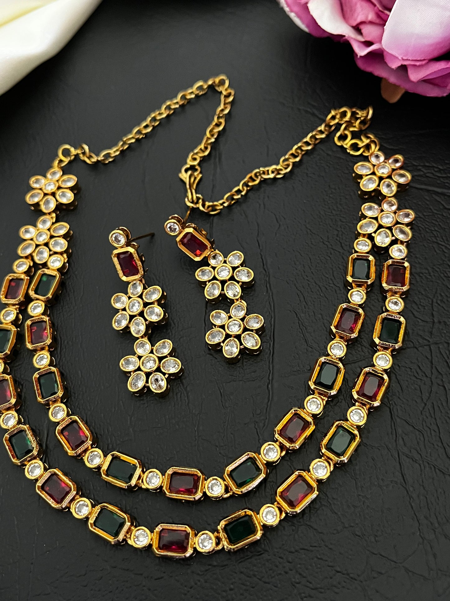 Rhea – Dual-Layer Stone Accent Necklace Set