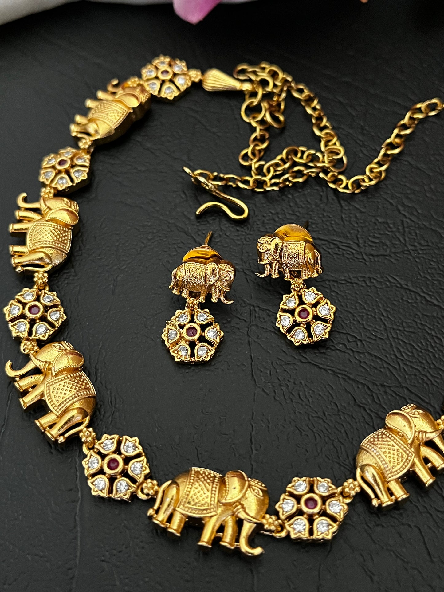 Savara Elephant Statement Necklace Set