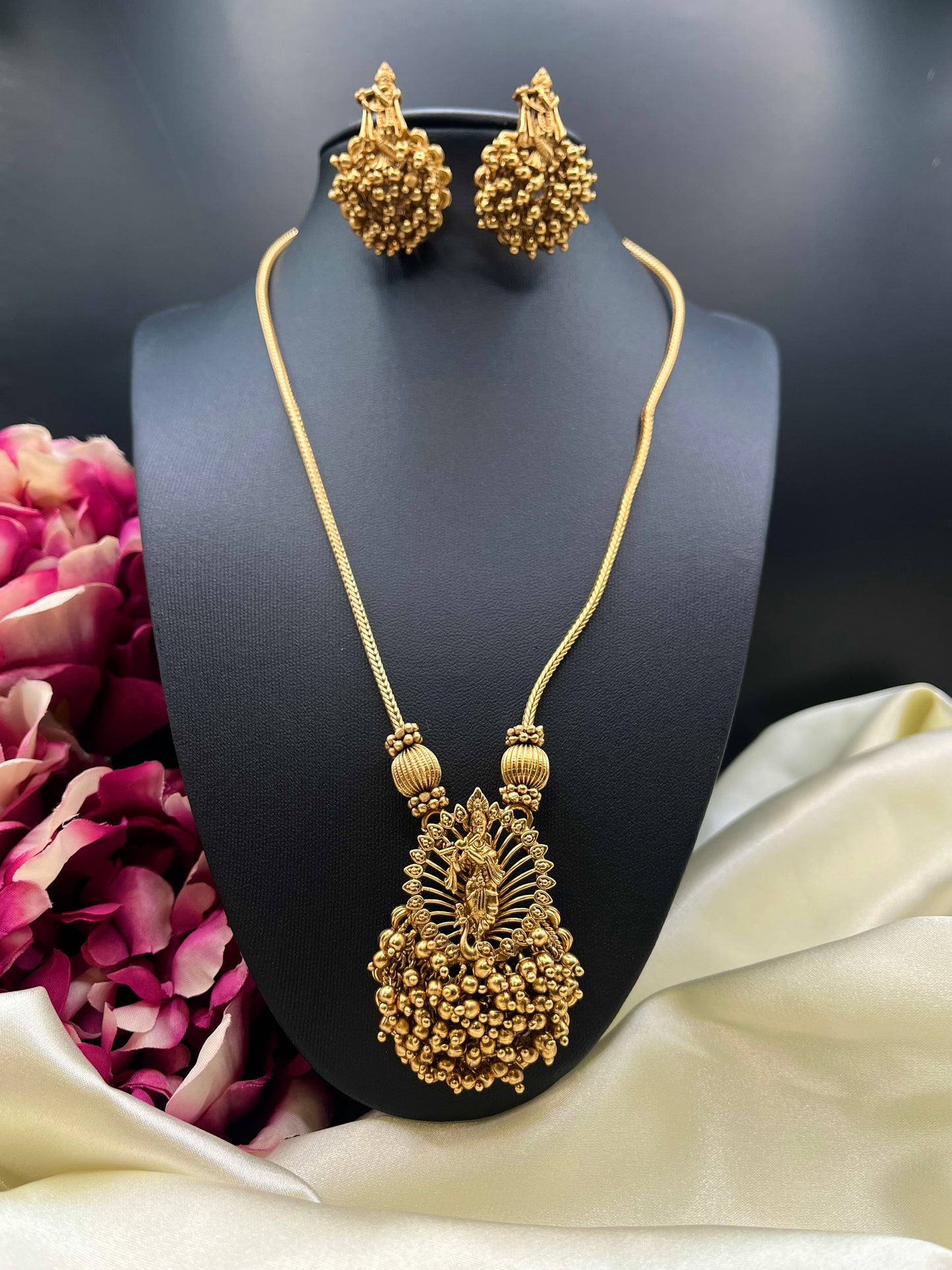 Govinda - Divine Krishna Pearl Cluster Necklace Set with Earrings | Traditional Indian Temple Jewellery