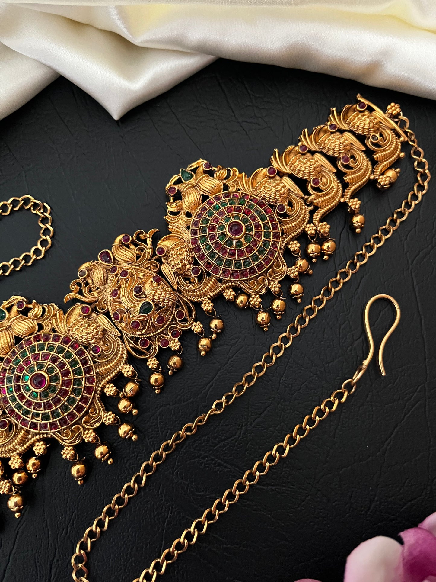 Varna - Hip Chain