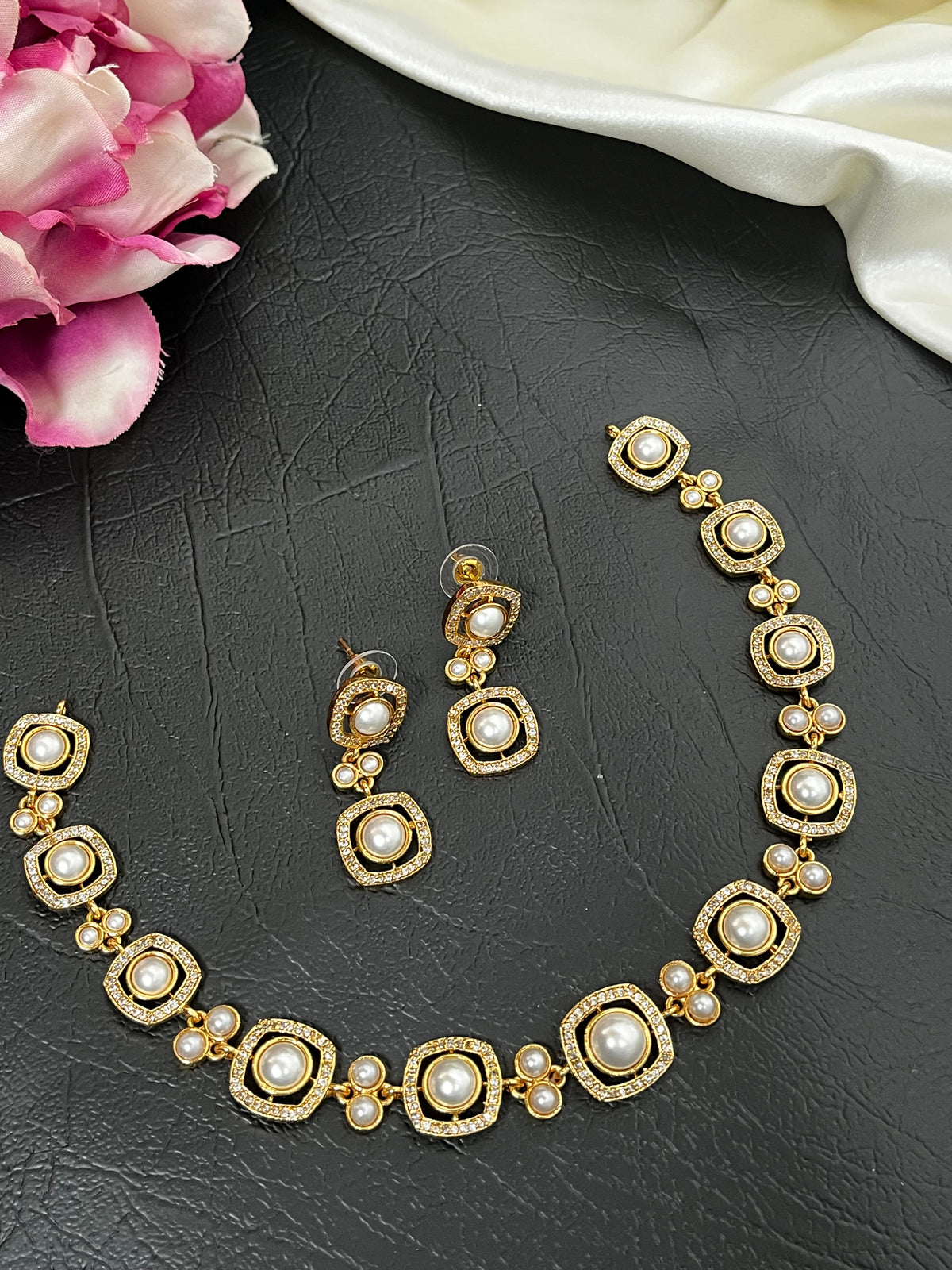 Shilpa - Convertible Pearl-Style Choker Necklace Set