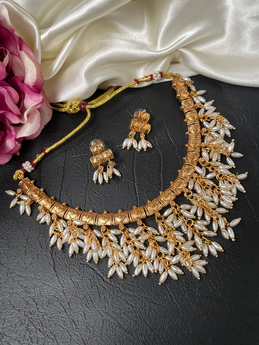 Meera – Pearl Fringe Statement Necklace Set