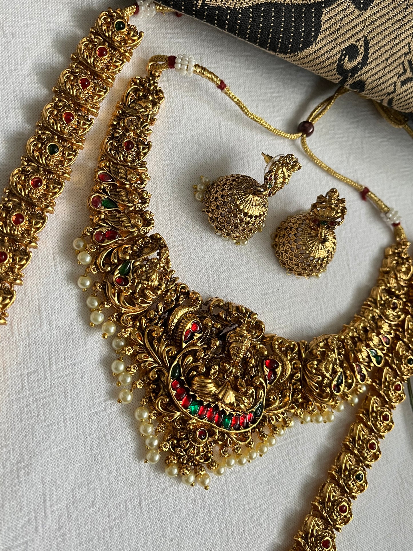 Padmavati Royal Lakshmi Temple Jewellery Set – Antique Gold Bridal Necklace haaram, Choker & Jhumkas