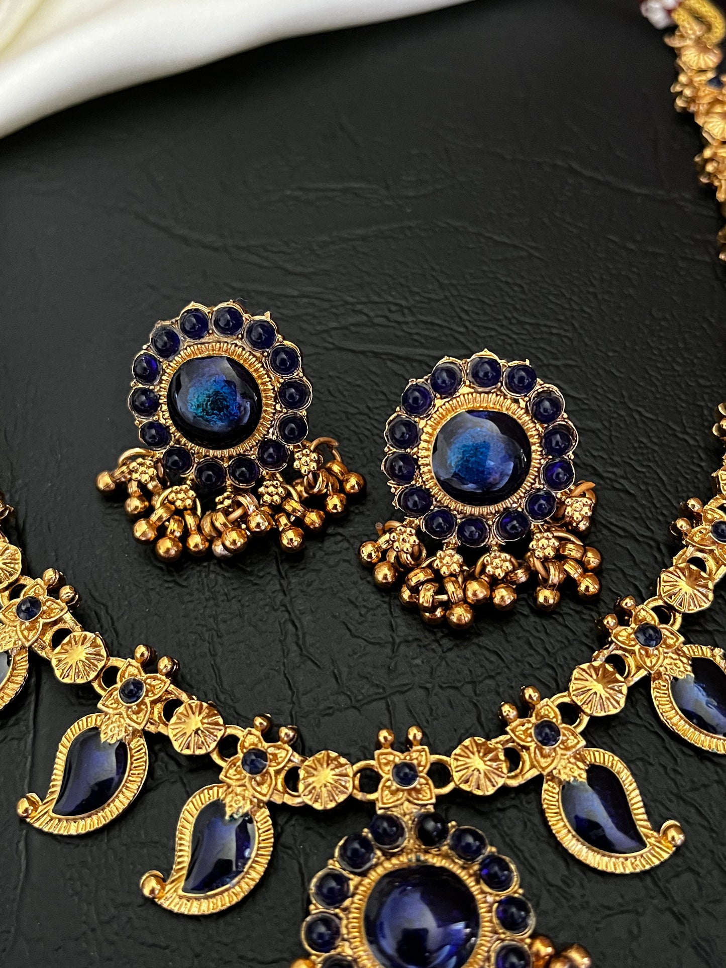 Neelamika - Palakka style Blue Heritage Necklace Set