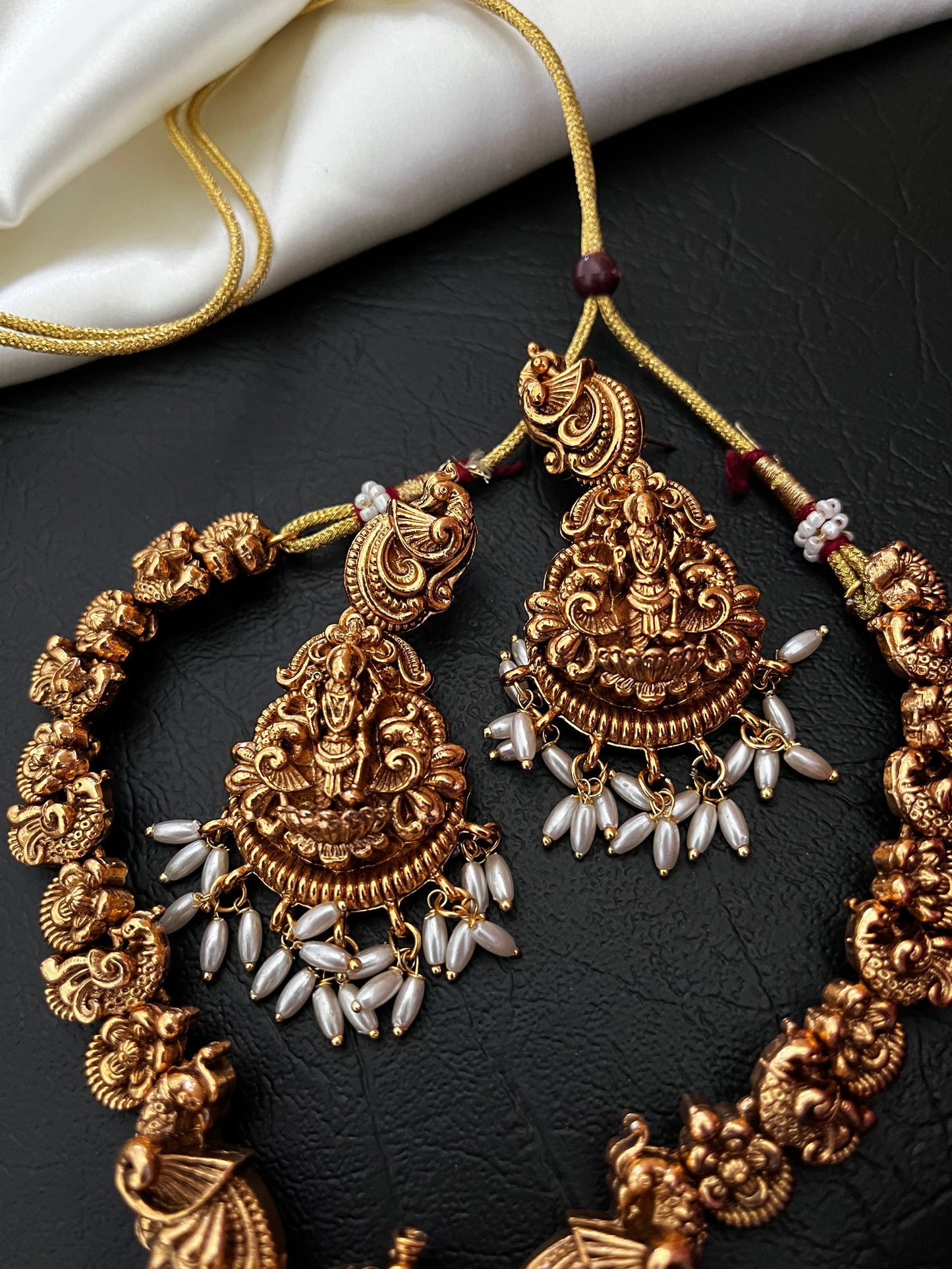 Sriya - Lakshmi Temple Necklace Set