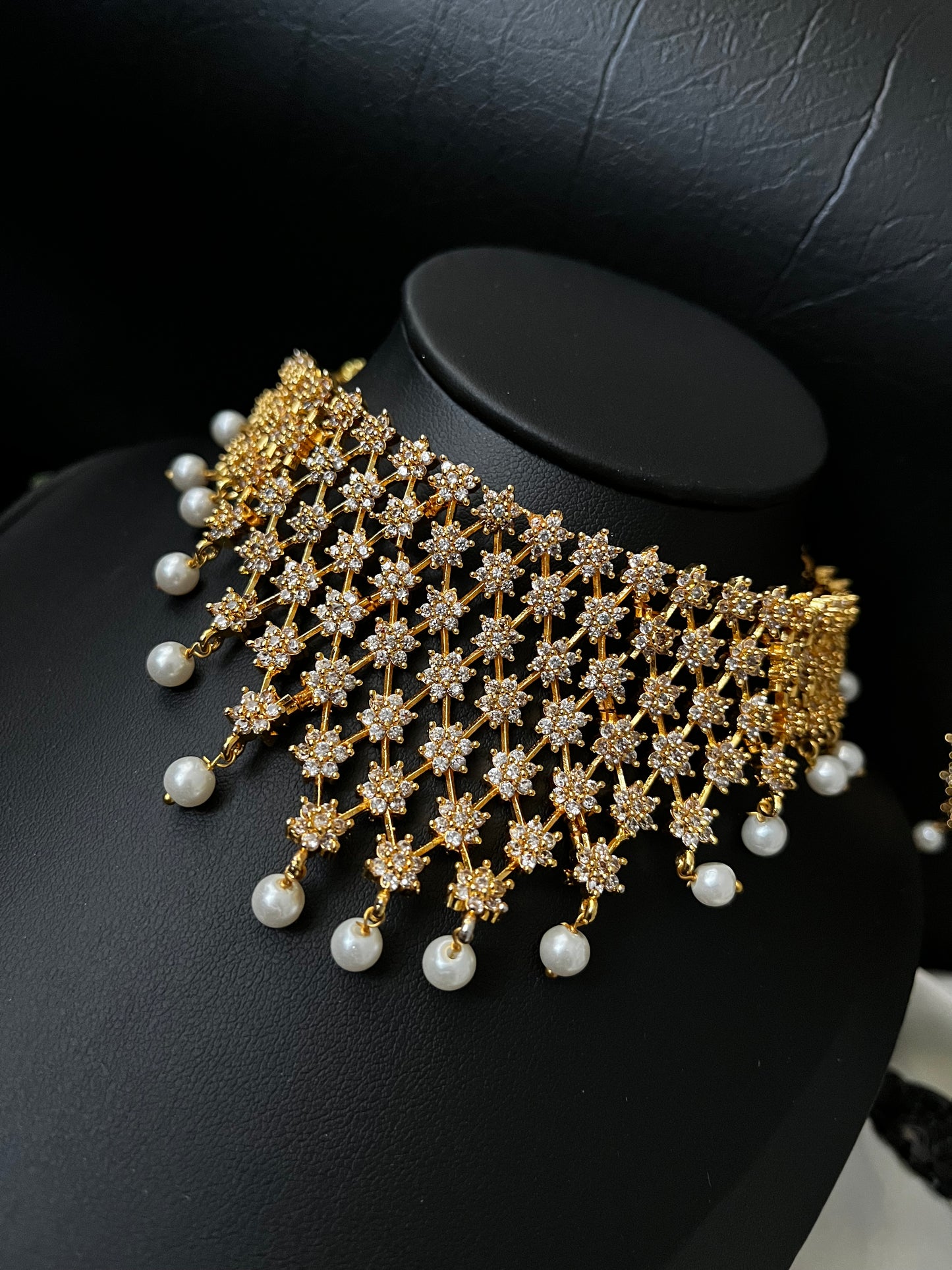 Taarika – Starfall CZ Statement Choker Set