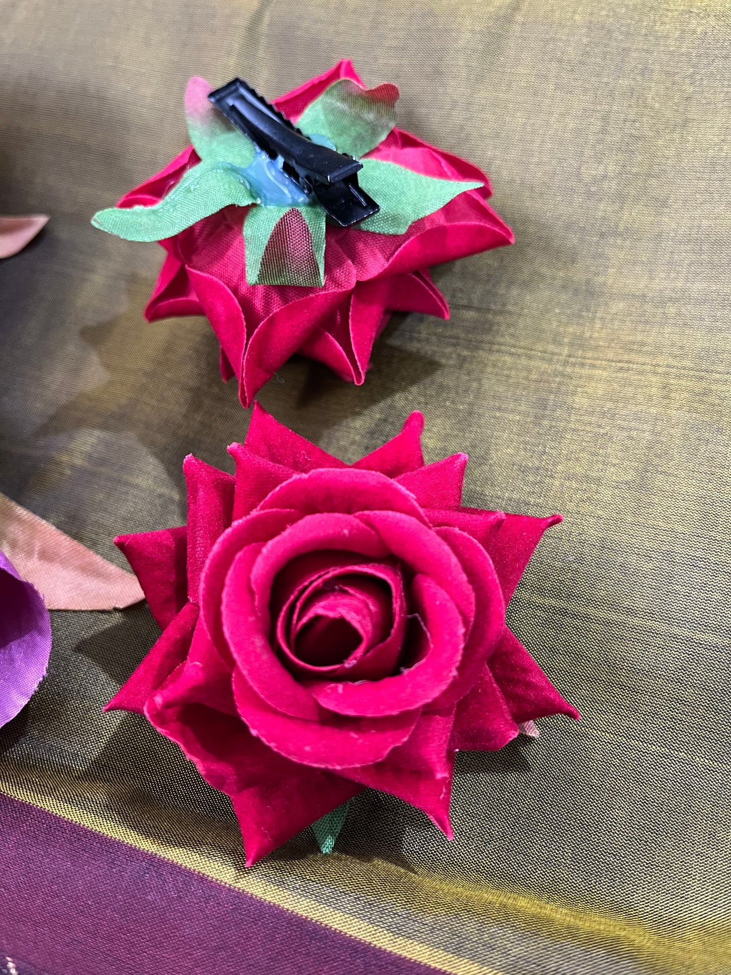 Taara- Rose Bloom Hair Accessory – Taapsee Pannu Inspired Red Rose Hairstyle Accessory for Weddings & Festive Wear