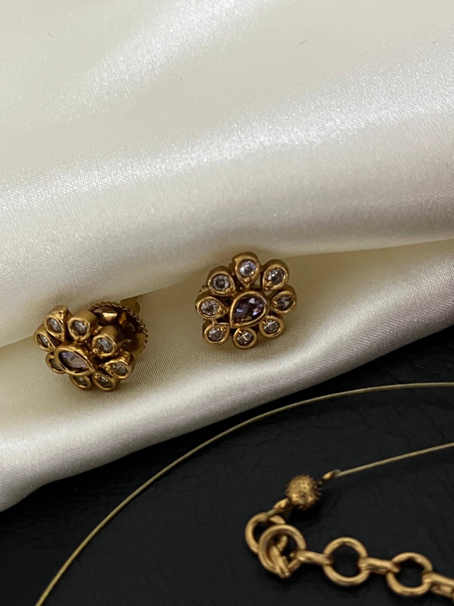 Liliora Whisper – Lavender Floral CZ Floating Necklace Set