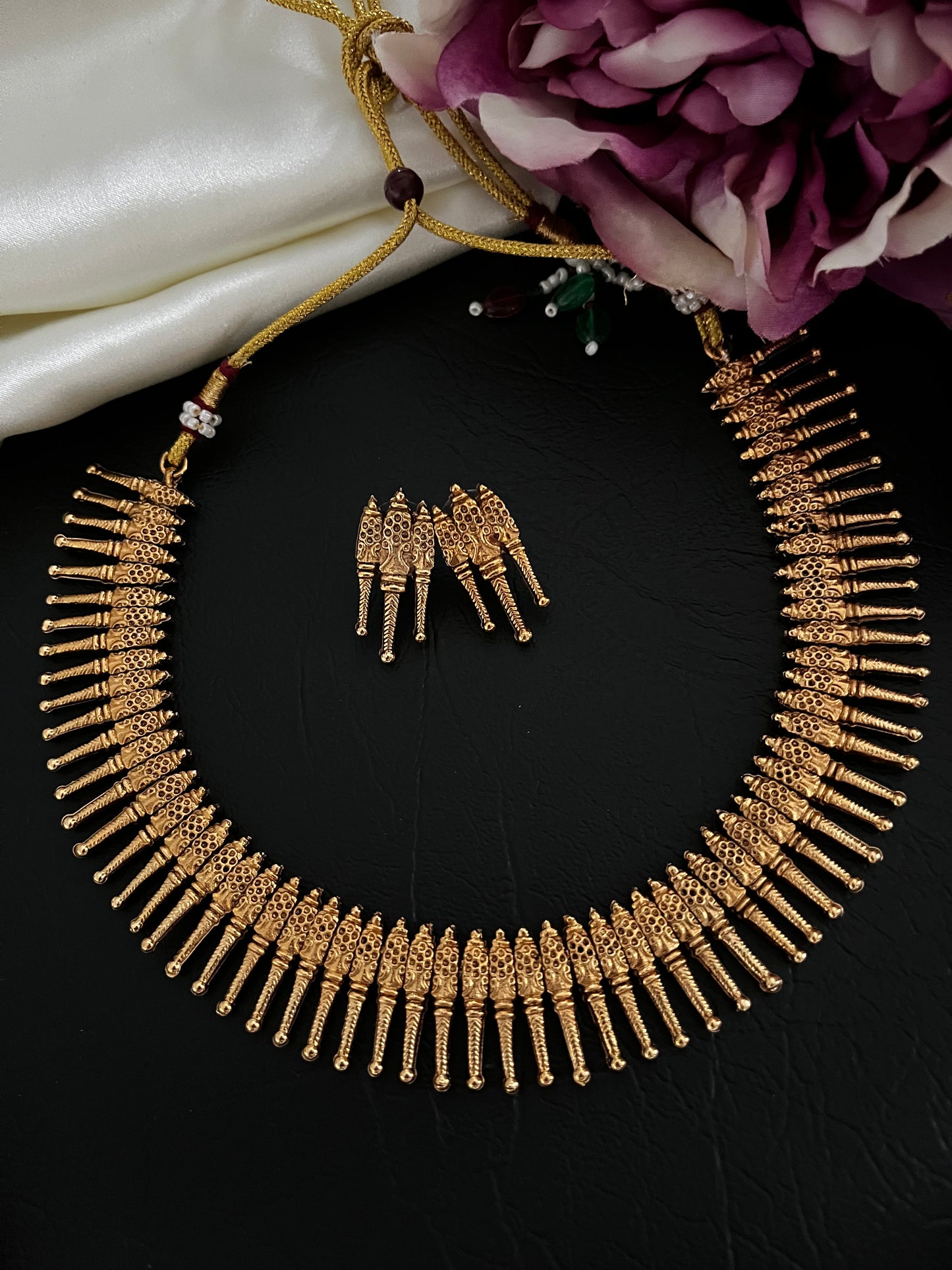 Mallika - Mullamottu Mala Necklace Set