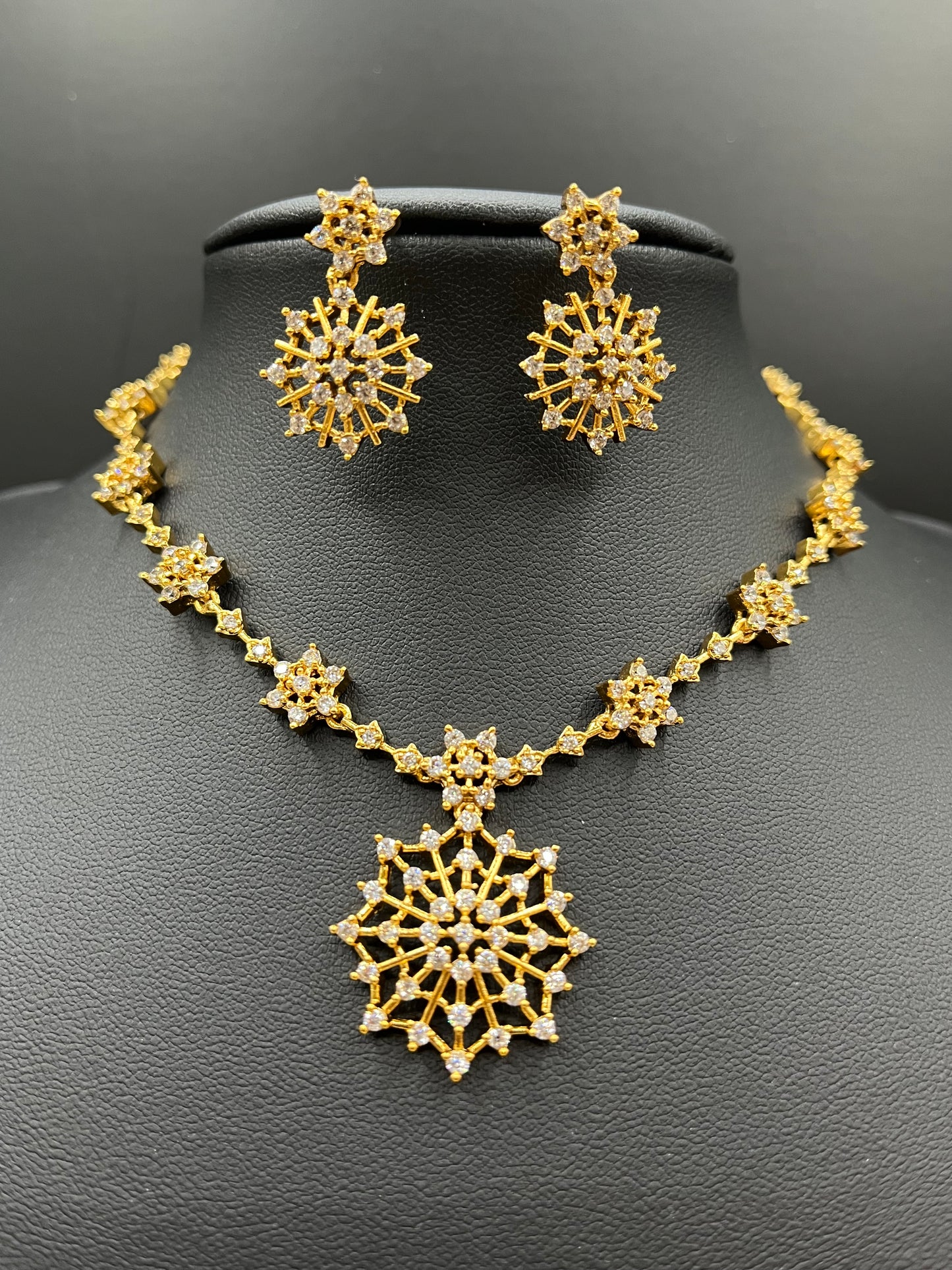 Stella - White cubic zirconia Necklace Set 