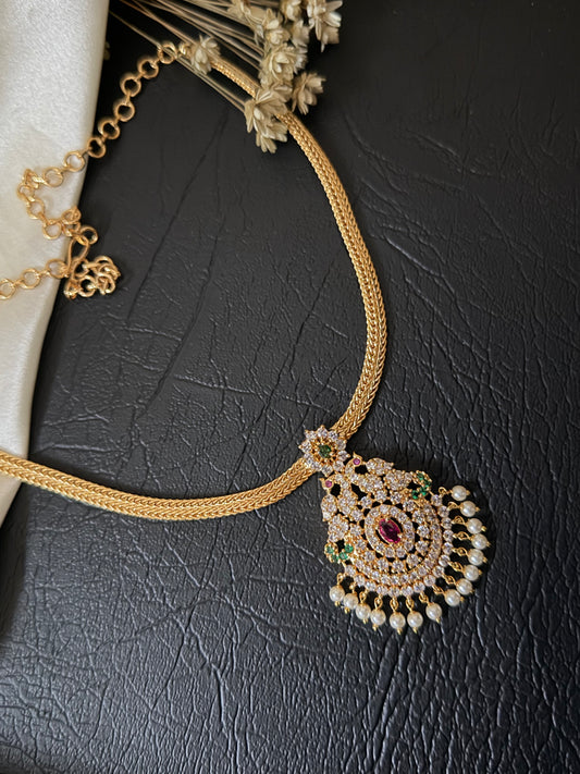 Aavya – Gold-Tone Indian Pendant Necklace with Pearl-Style Drops