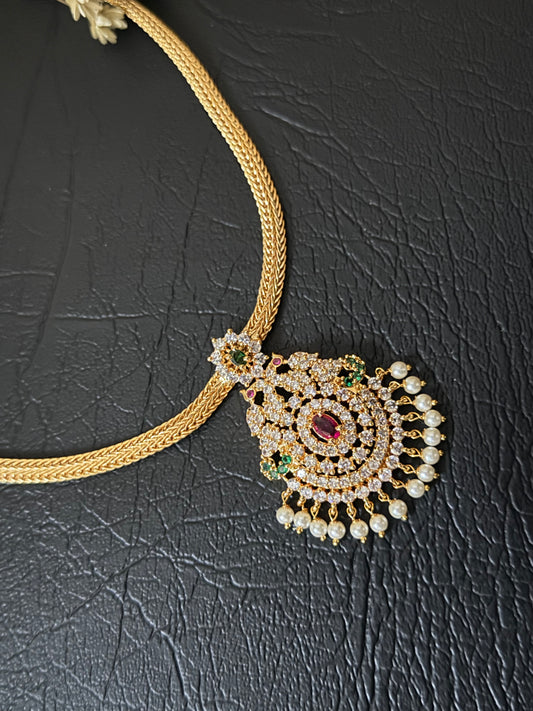 Aavya – Gold-Tone Indian Pendant Necklace with Pearl-Style Drops