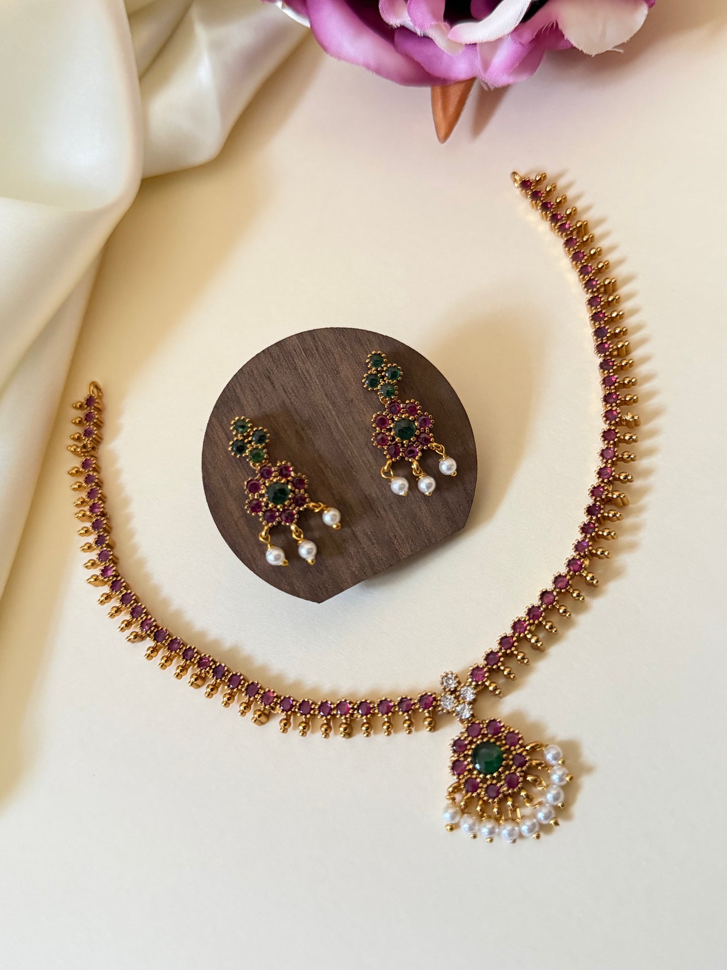Pavithra - classic attigai necklace set