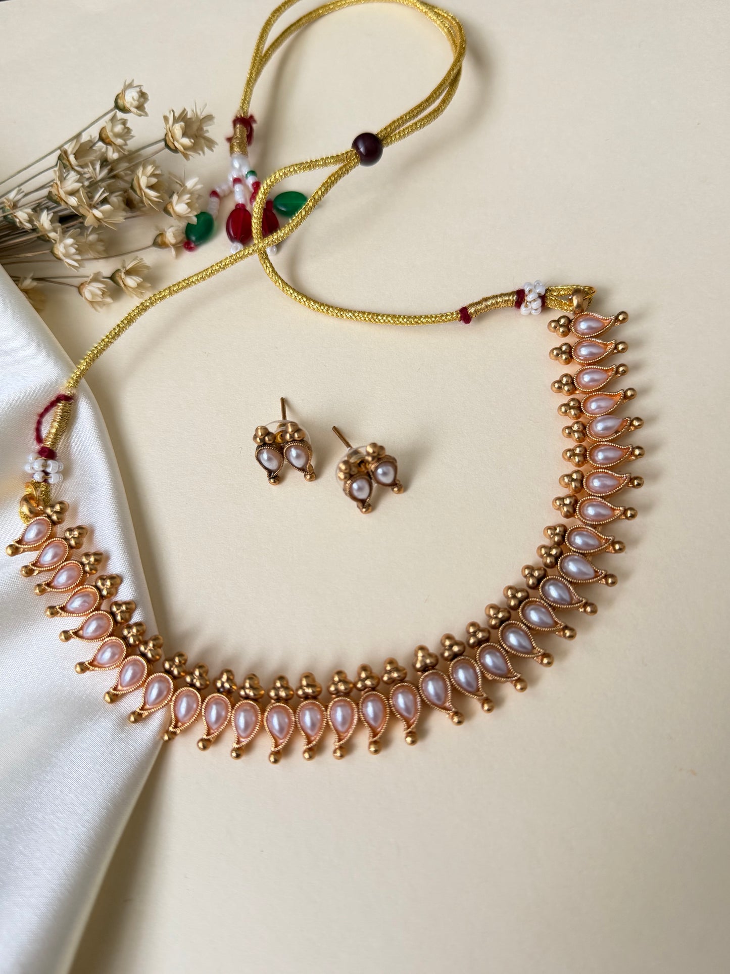 Kaavya V1 – Pearl-Style Necklace Set