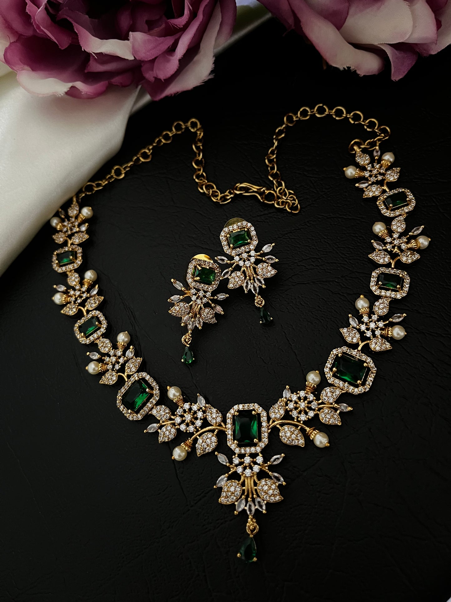Ishara-Gemstone Statement Necklace Set